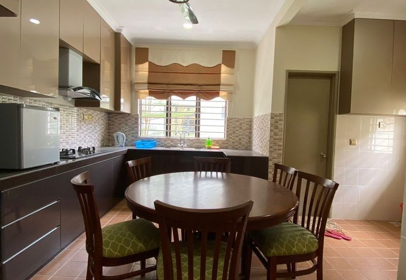 BANDAR ENSTEK (JENTAYU)