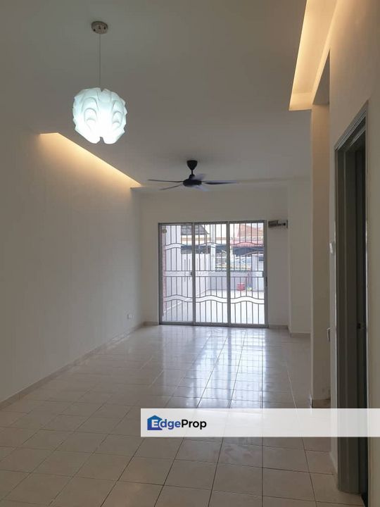 Double Storey House Bandar Puteri Klang, Selangor, Klang