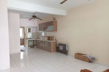 Taman Pinggiran Putra