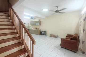 Taman Pinggiran Putra