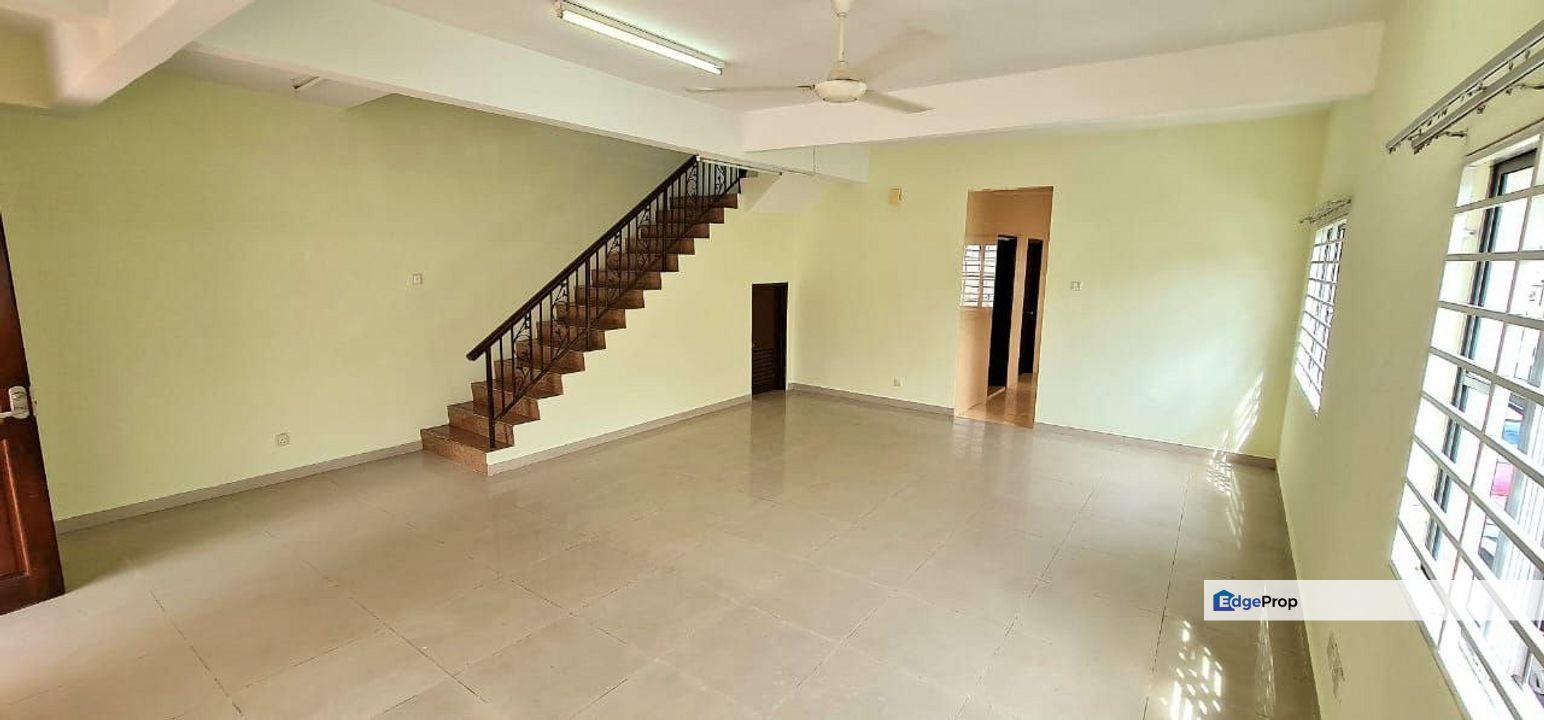 Taman Minang Ria Cheras 3 Storey Terrace, Selangor, Batu 9th Cheras