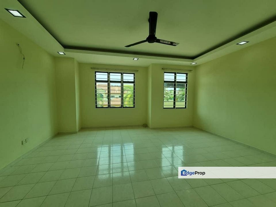 Double Storey Link House Kota Warisan , Selangor, Sepang