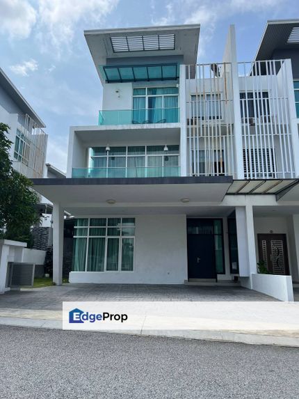 3 Storey Semi Detached Clover Garden Residence Cyberjaya, Selangor, Cyberjaya