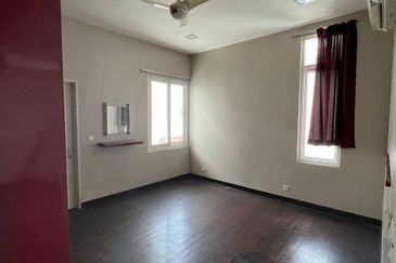 Clover Garden Residences