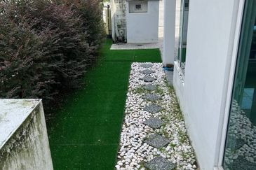 Clover Garden Residences