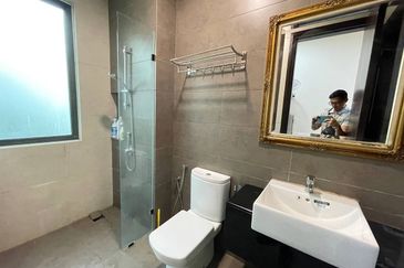 Charms of Nusantara, Setia Eco Glades