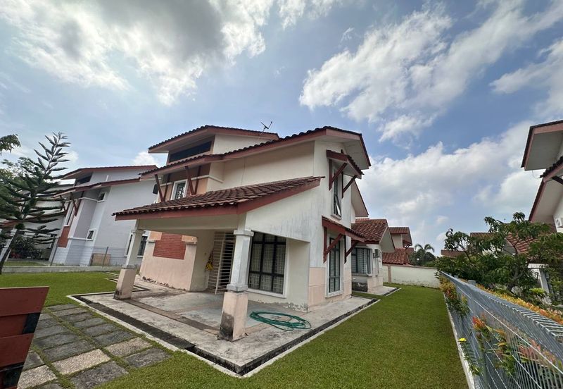 BANDAR ENSTEK (JENTAYU)