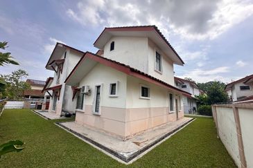 BANDAR ENSTEK (JENTAYU)