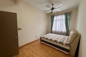 BANDAR ENSTEK (JENTAYU)