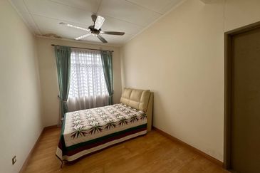 BANDAR ENSTEK (JENTAYU)