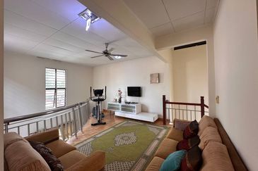 BANDAR ENSTEK (JENTAYU)