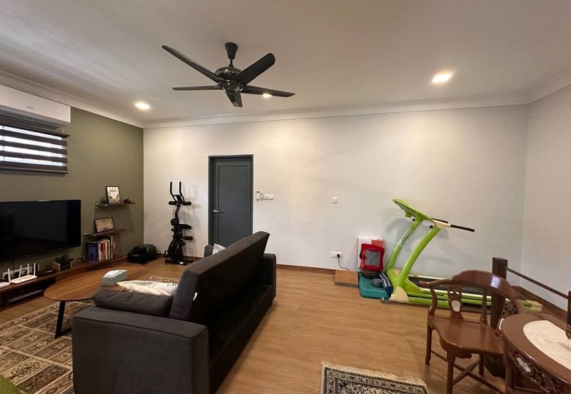 Corner Lot 2 Storey Taman Melawati