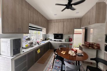 Corner Lot 2 Storey Taman Melawati