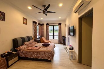 Nilai Spring Villas