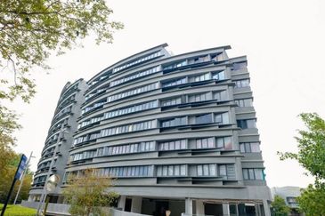 Mirage By The Lake @ Perdana Lakeview West