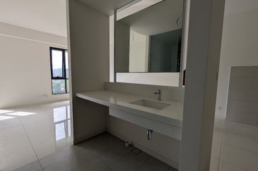 Emerald 9 Condominium