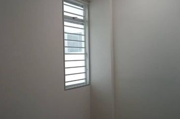 Residensi Warnasari 2