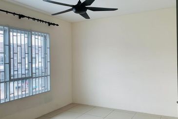 Double Storey Puncak Alam Rm520K 