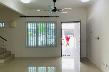 Double Storey Puncak Alam Rm520K 