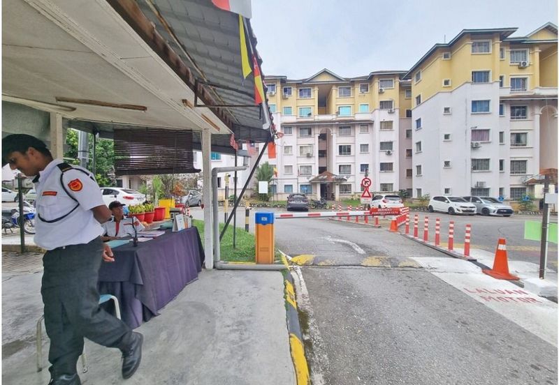 Gated & Guarded Apartment