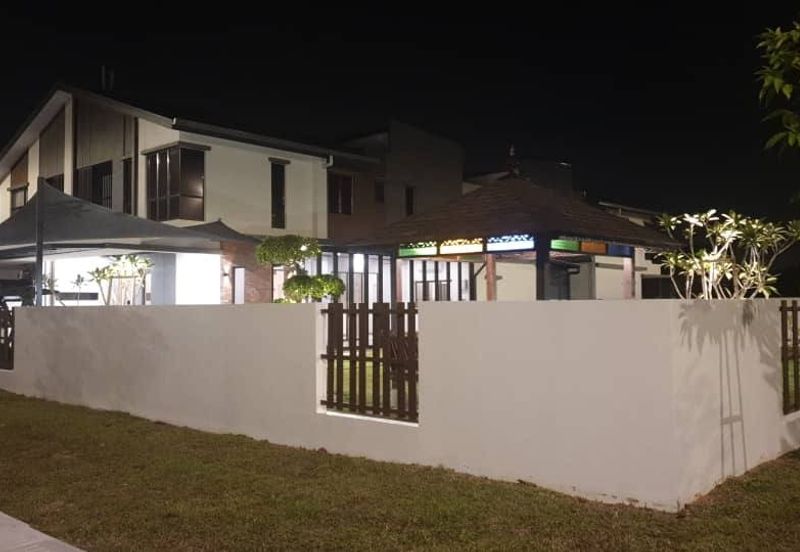 Fully Furnished & Large Land 