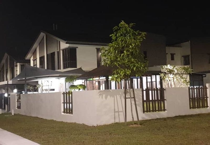 Fully Furnished & Large Land 