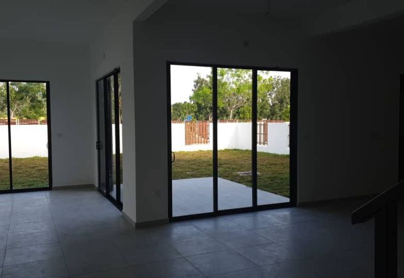 Corner Lot Semi D Double Storey Friska @ Setia Ecohill 2