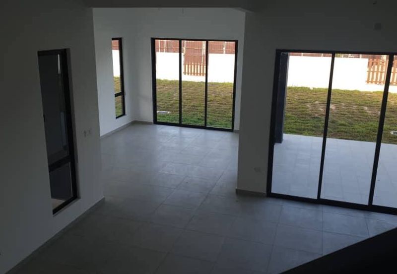 Corner Lot Semi D Double Storey Friska @ Setia Ecohill 2