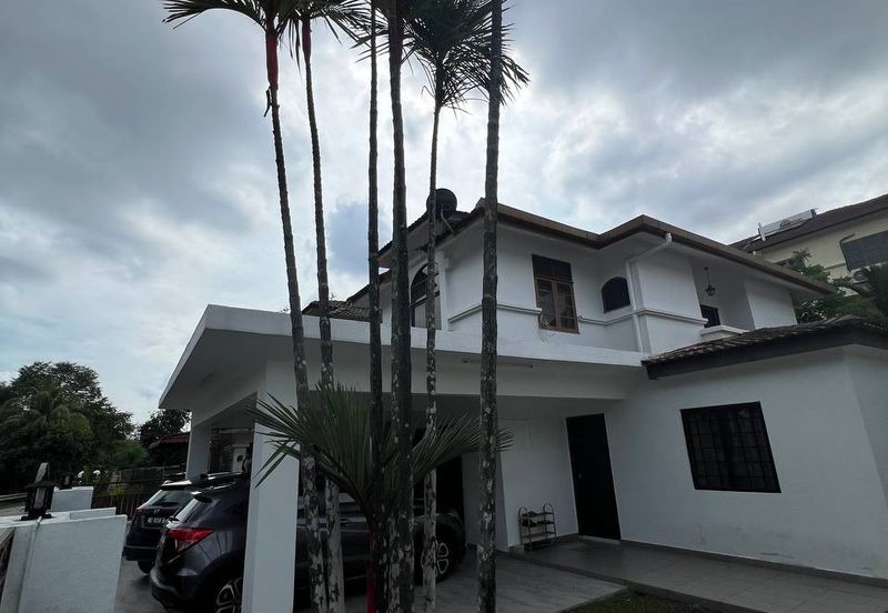 Jalan Suasana, Bandar Tun Hussein Onn