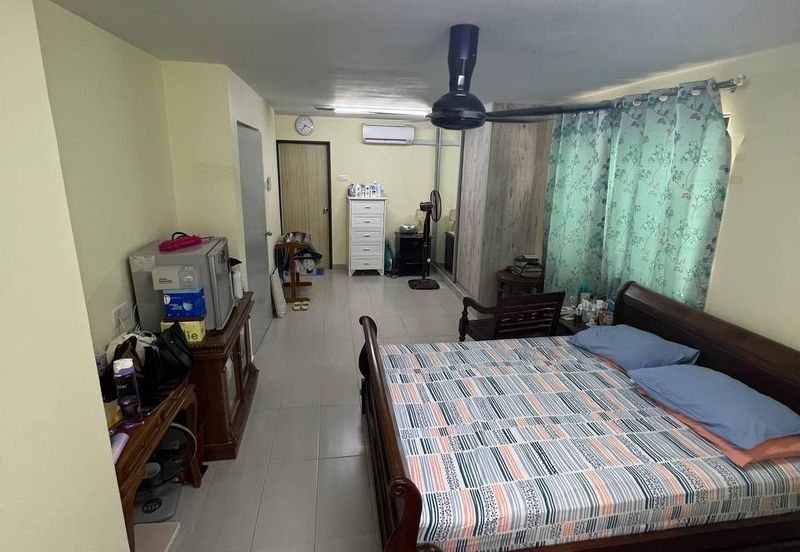 Jalan Suasana, Bandar Tun Hussein Onn