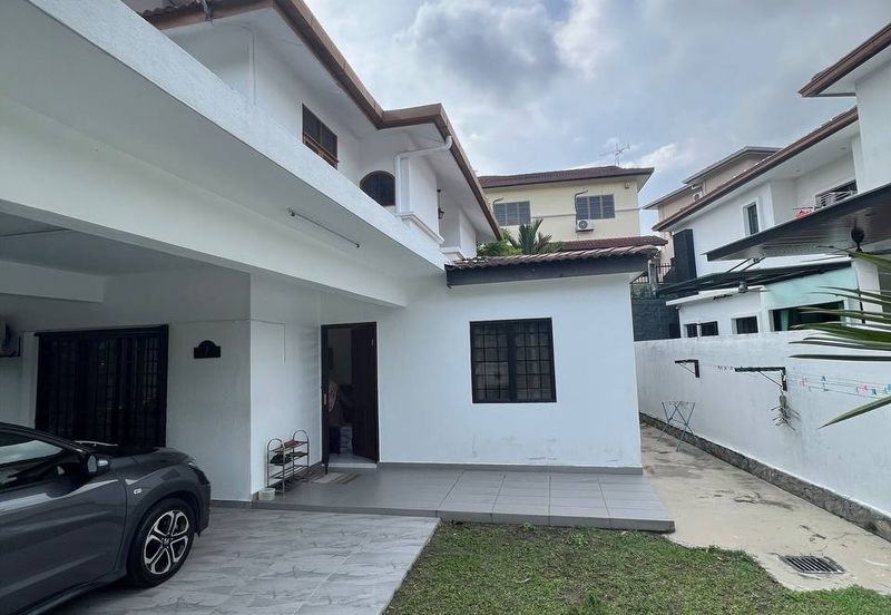 Jalan Suasana, Bandar Tun Hussein Onn