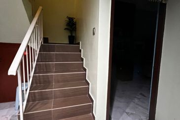 Double Storey Terraced house Fully Furnished Bandar Sungai Long 