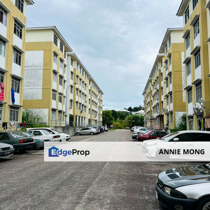 Renovated with Table Top & New Painted Low Cost Flat Taman Impian Emas For Sale , Johor, Skudai
