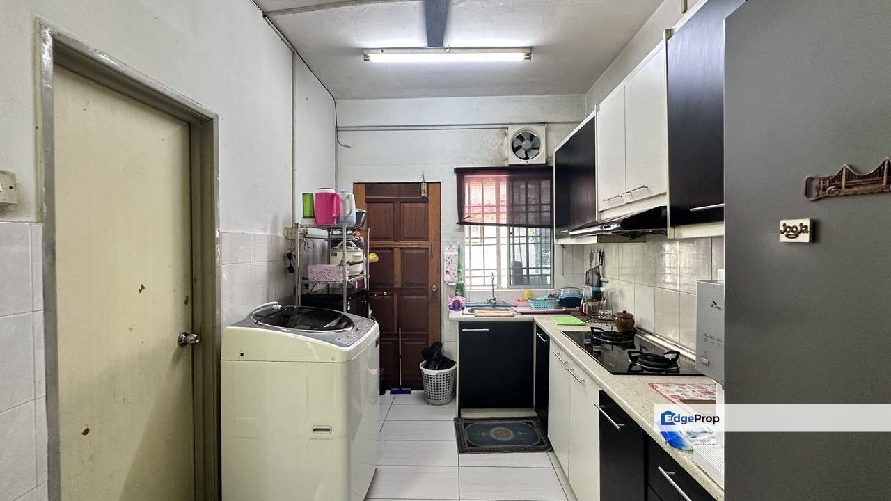 💥TERMURAH & PARTLY FURNISHED💥 2-Storey Terrace House SP4, Bandar Saujana Putra, Selangor, Jenjarom