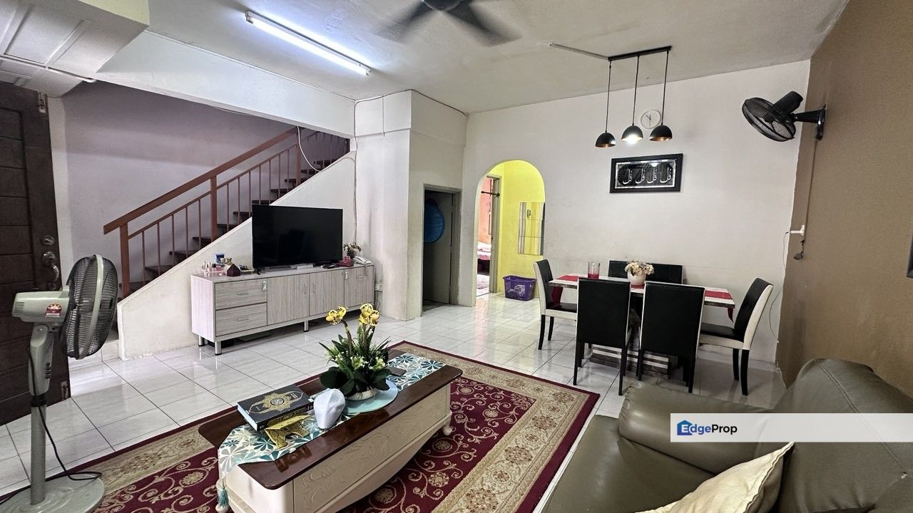 💥TERMURAH & PARTLY FURNISHED💥 2-Storey Terrace House SP4, Bandar Saujana Putra, Selangor, Jenjarom
