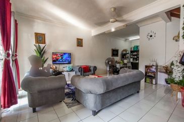 Taman Pinggiran Putra