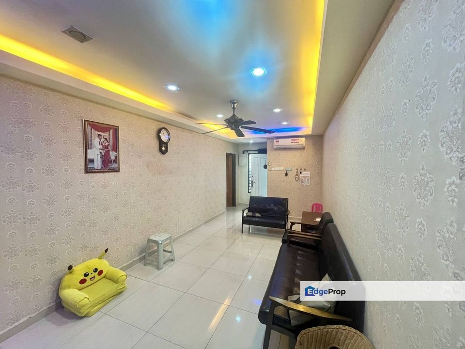 💥RENOVATED CANTIK | NON-BUMILOT💥 1.5 Storey Intermediate Seksyen 17 Shah Alam , Selangor, Shah Alam