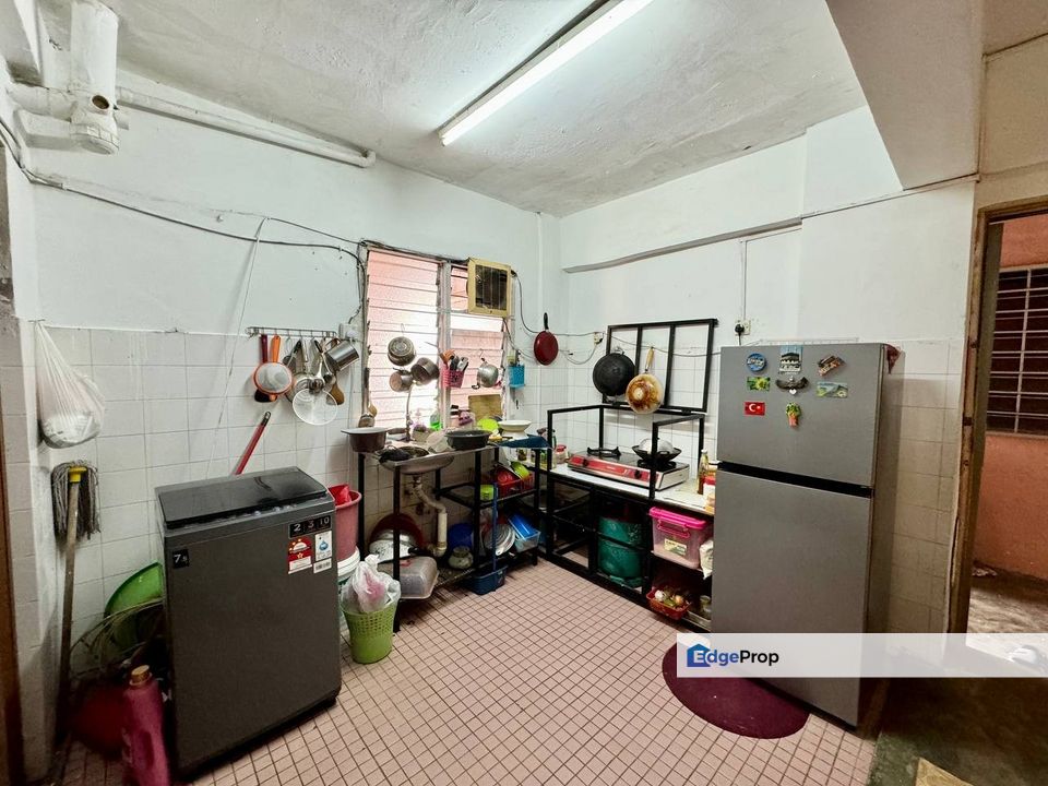 BOOKING RM1,000 ‼️ FULL LOAN ‼️ FLAT SRI KENARI KAJANG , Selangor, Kajang