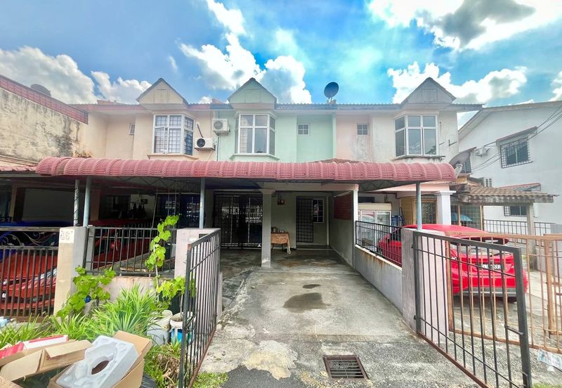 Taman Dahlia, Sepang