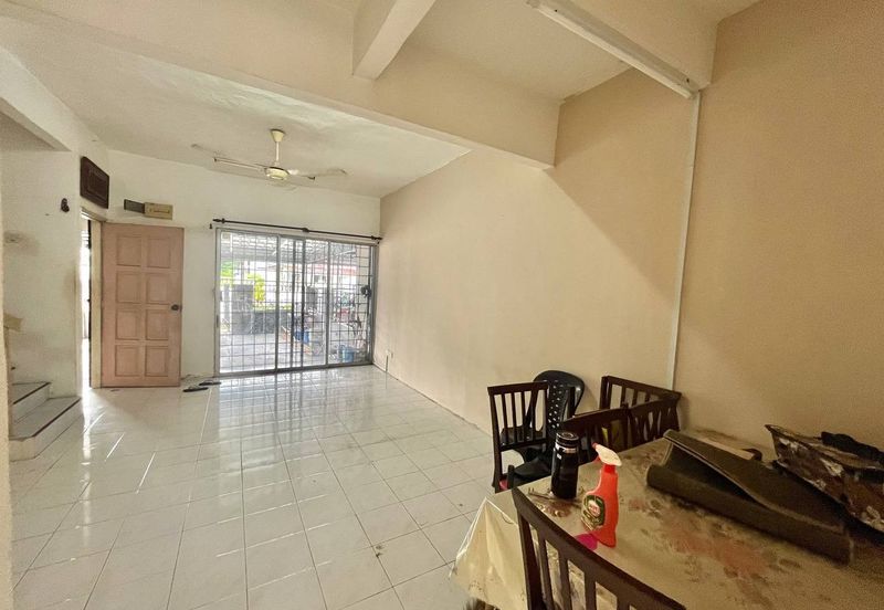 Taman Dahlia, Sepang