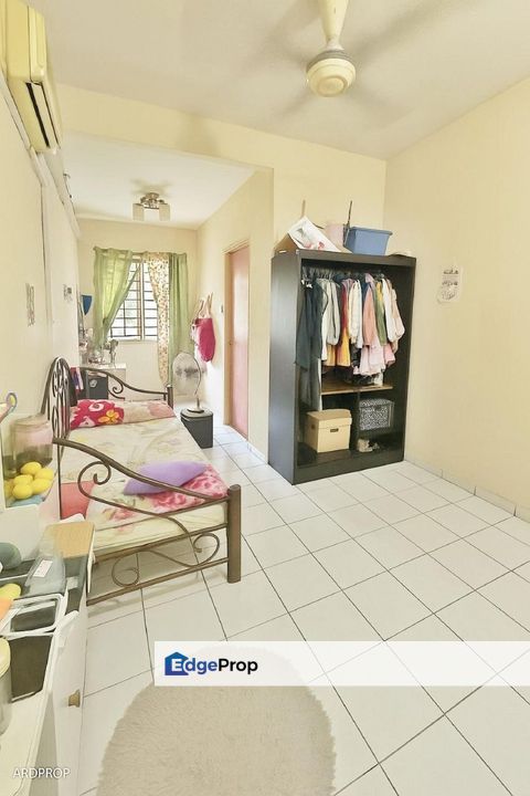 [RENOVATED] END LOT DOUBLE STROEY TAMAN SRI KEJORA SUNGAI CHUA KAJANG, Selangor, Kajang