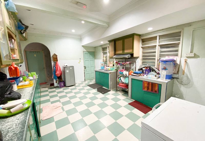 Taman Desa Saujana *