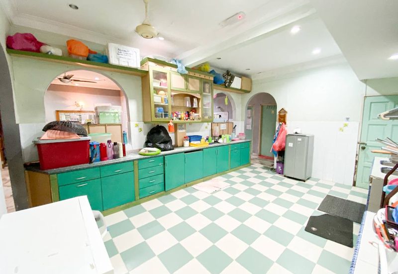 Taman Desa Saujana *