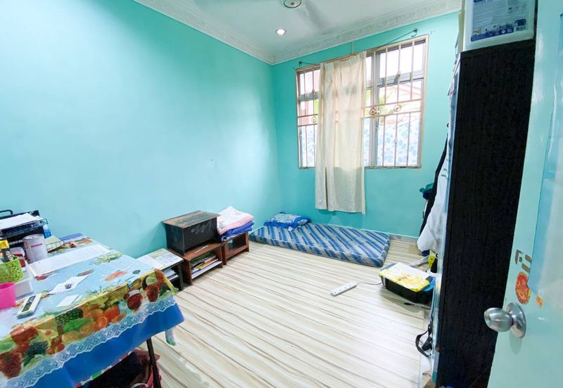 Taman Desa Saujana *