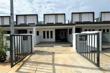 J2 Residence Jenderam Hilir