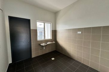 J2 Residence Jenderam Hilir