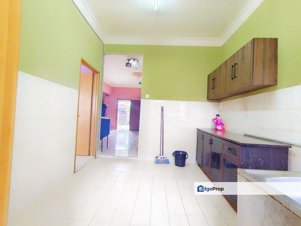 TERMURAH‼️ 💥DEKAT SURAU | Gated & Guarded💥 Double Storey Terrace, Seksyen 8 ,Bandar Batu Bangi, Selangor, Bangi