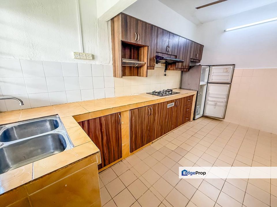 FACING OPEN RENOVATED 2 Storey Terrace Taman Subang Impian Seksyen U10, Shah Alam, Selangor, Subang