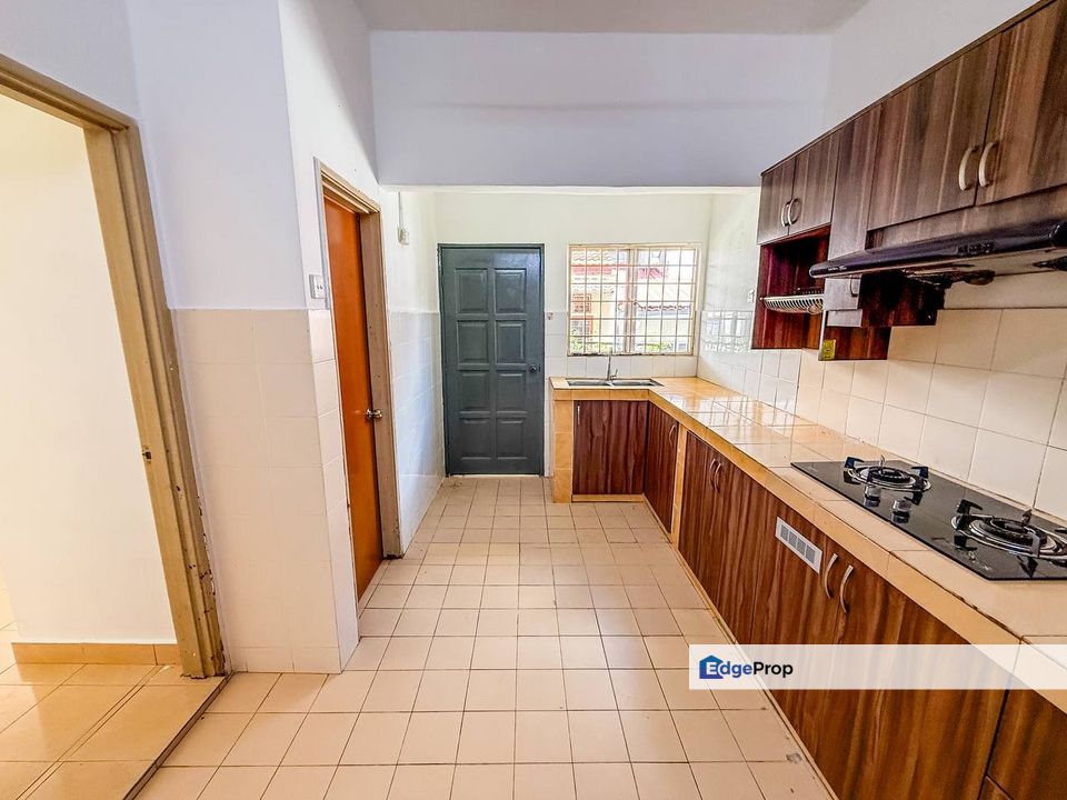 FACING OPEN RENOVATED 2 Storey Terrace Taman Subang Impian Seksyen U10, Shah Alam, Selangor, Subang