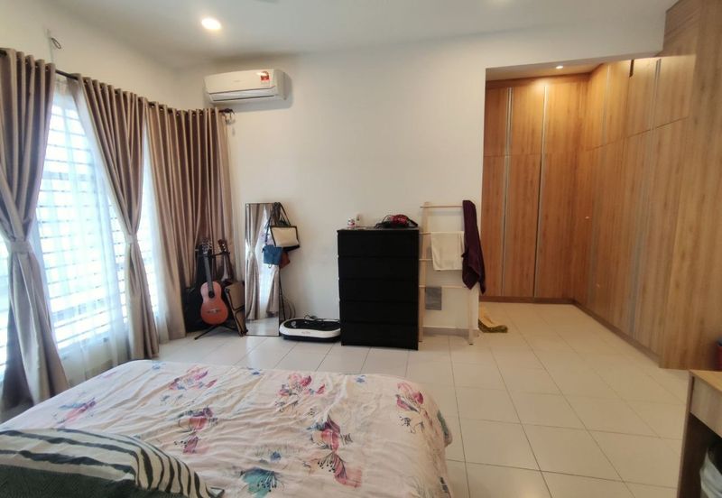 Banyas @ Setia EcoHill 2